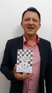 Élcio Mário Pinto lança seu 43º livro: ‘Macrovidas’