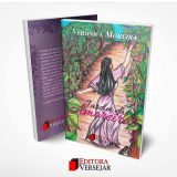 Poeta caratinguense Verônica Moreira  lança seu primeiro livro: Jardim das Amoreiras