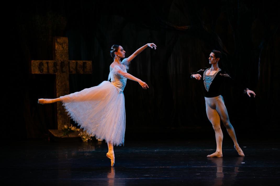 Cena do espetáculo 'Gisele'